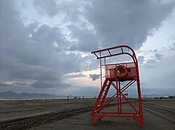 다대포해수욕장 인근 해변의 해질녘 풍경